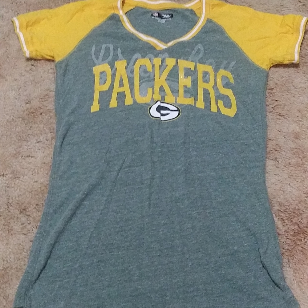 Green Bay Packers shirt, size small, green and gold